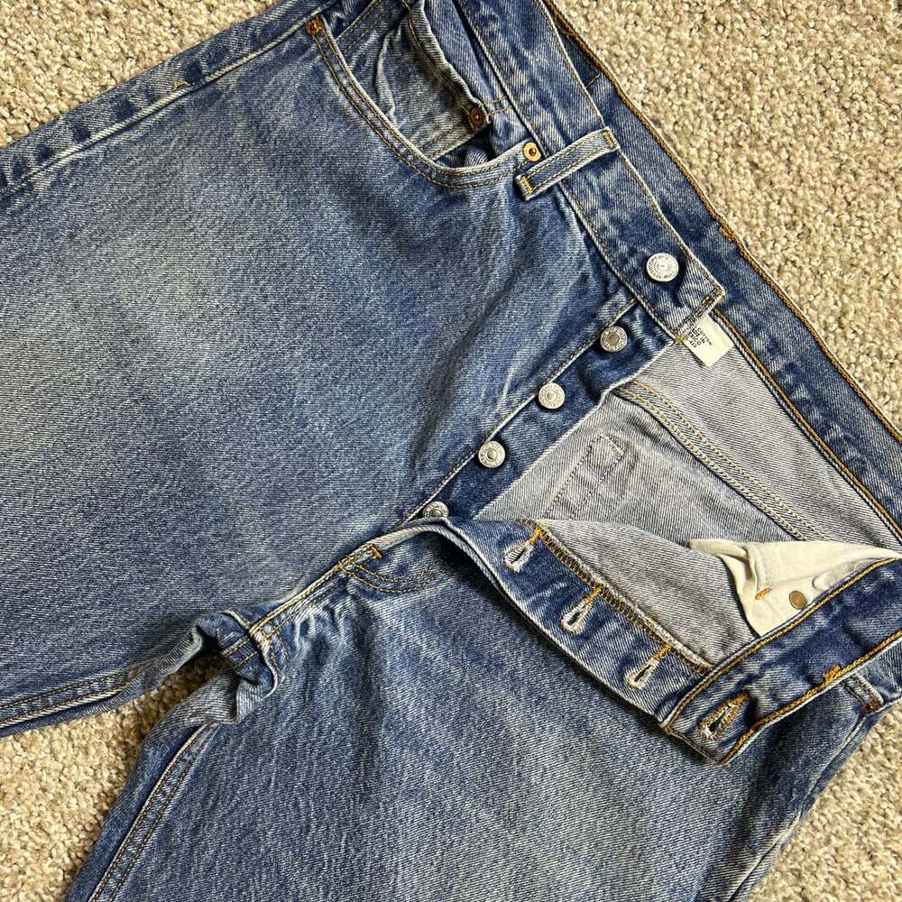 Vintage Levi's 501 Men's Fits 34x28.5 Faded Blue Denim Button Fly Jeans